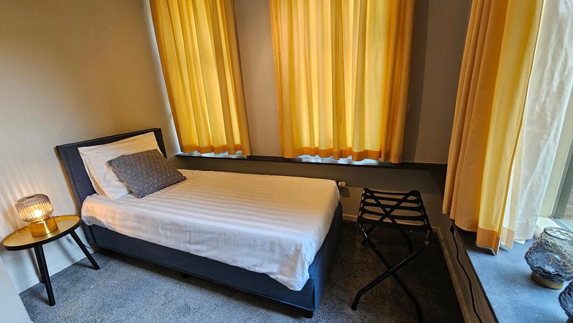 Guest Room อูเทรคต์ ภายนอก รูปภาพ