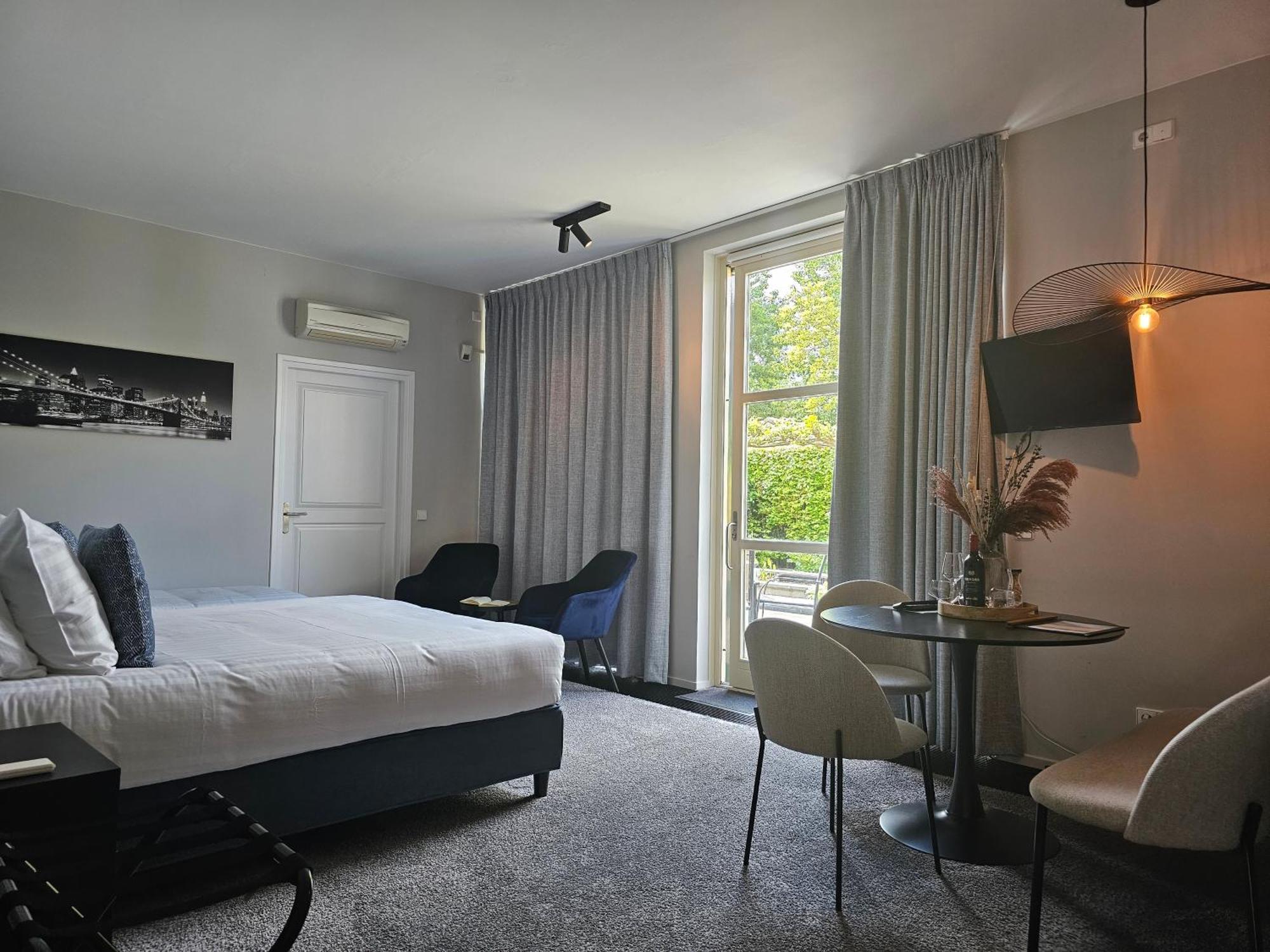 Guest Room อูเทรคต์ ภายนอก รูปภาพ